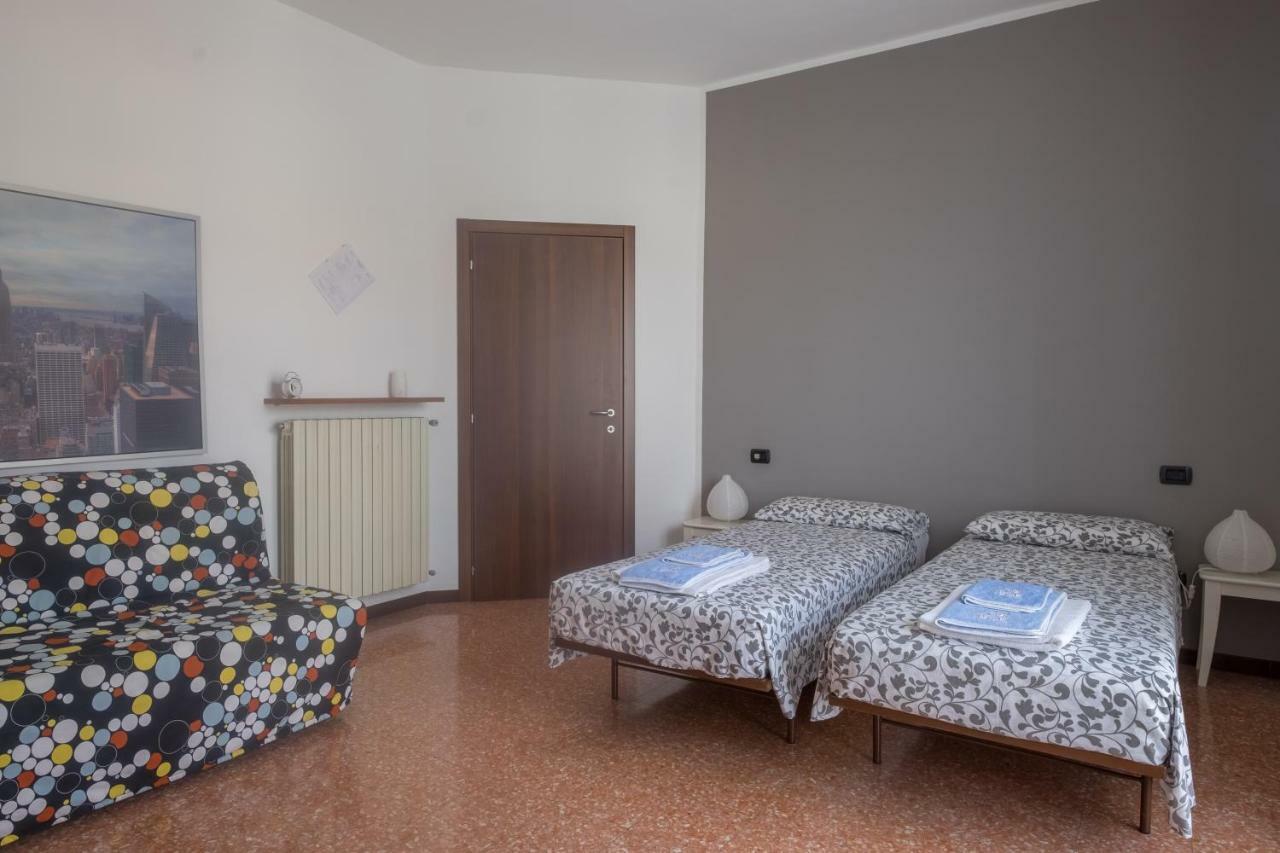 B&B Le Camelie Bareggio Luaran gambar