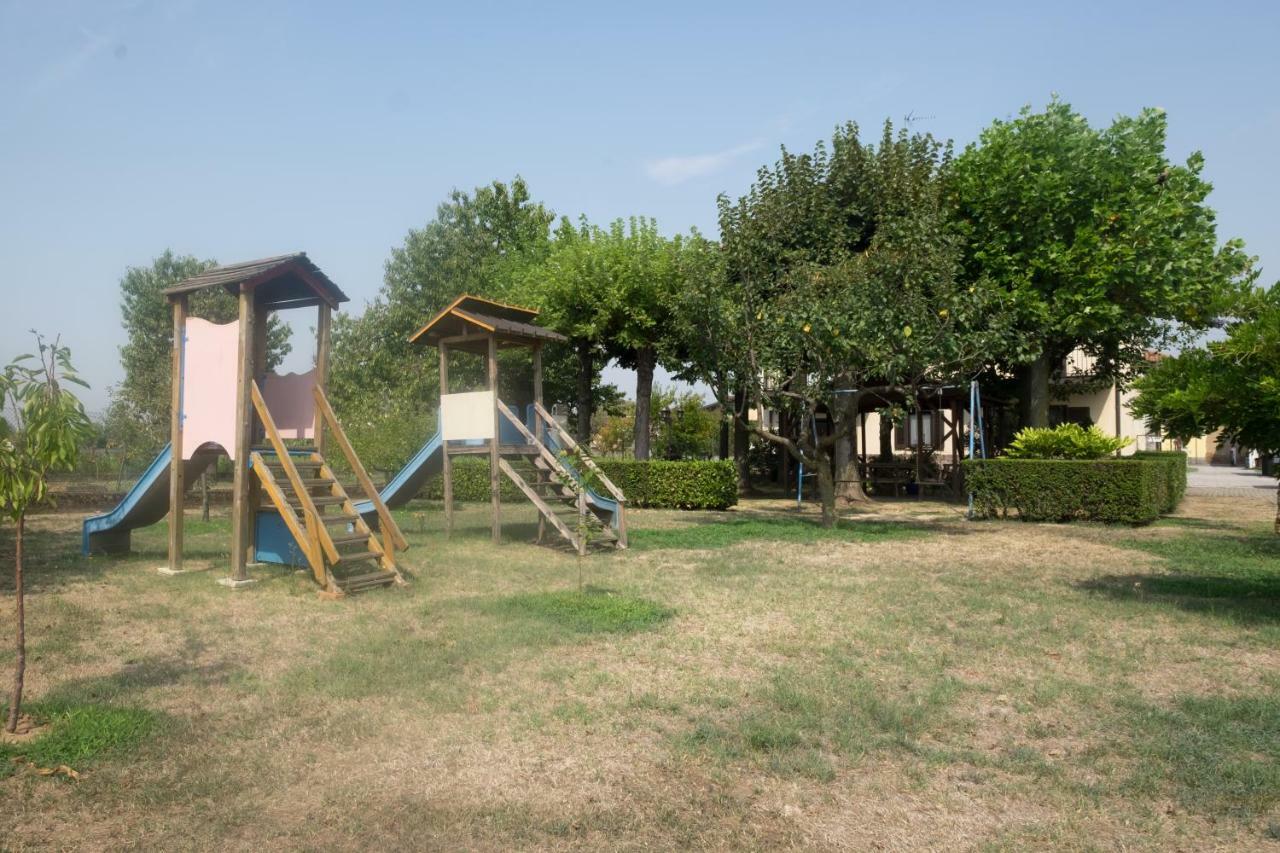 B&B Le Camelie Bareggio Luaran gambar